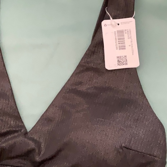 B-Lululemon Align Ribbed V-Neck Bra *Light Support, C/D Cup Shine - Picture 5 of 5